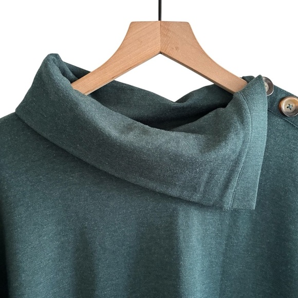 Tahari Cowl Neck Sweatshirt Size M Button Detail 3/4 Sleeve Casual Soft Cozy - Picture 6 of 16